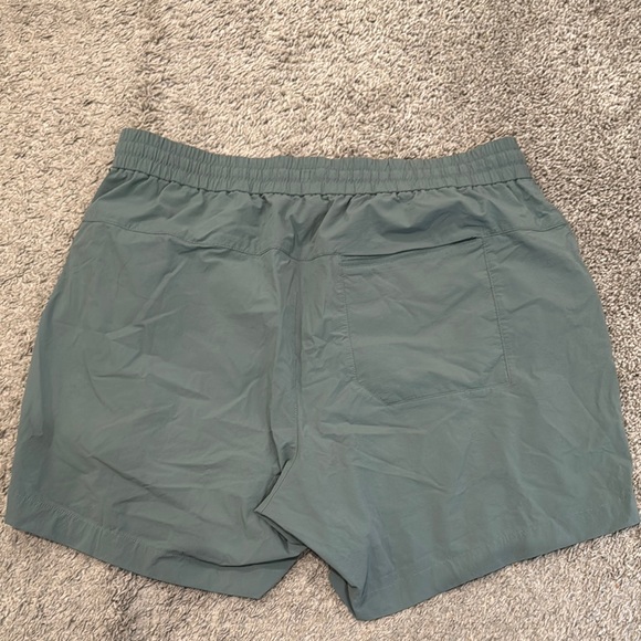 Teal Lululemon shorts men - Picture 3 of 5